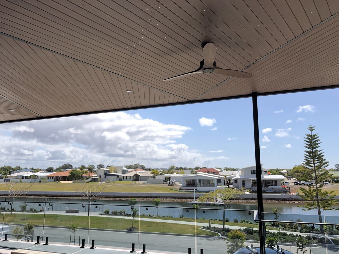 Status tas-Suq WPC- 广州圆航 - 第 3 组 - 张丽霞